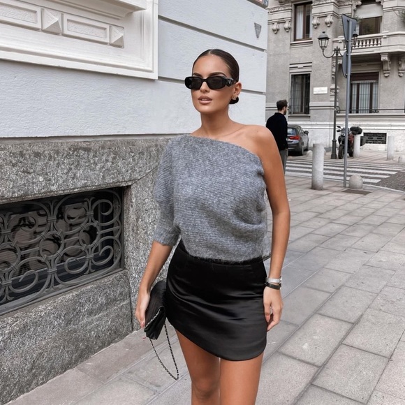 ZARA ASYMMETRIC KNIT BOLERO - Picture 1 of 10